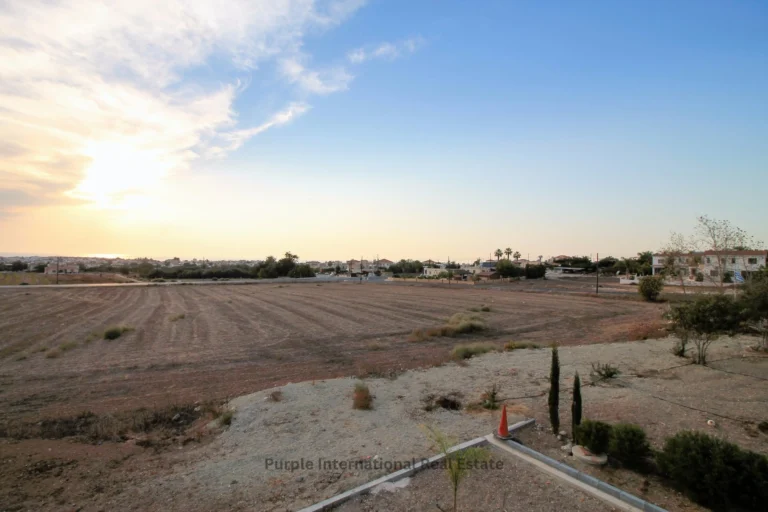 4 Bedroom House for Sale in Paphos – Emba