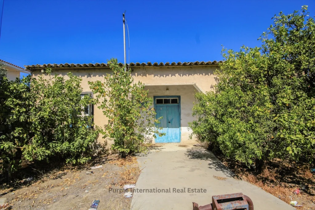 1,600m² Plot for Sale in Kornos, Larnaca District