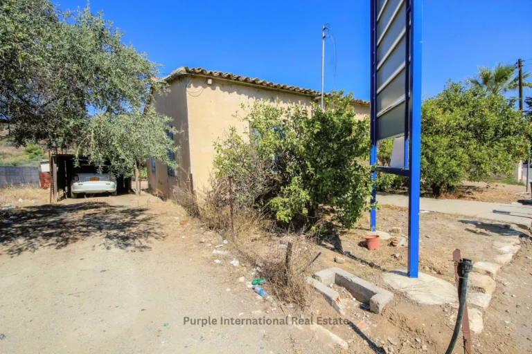 1,600m² Plot for Sale in Kornos, Larnaca District