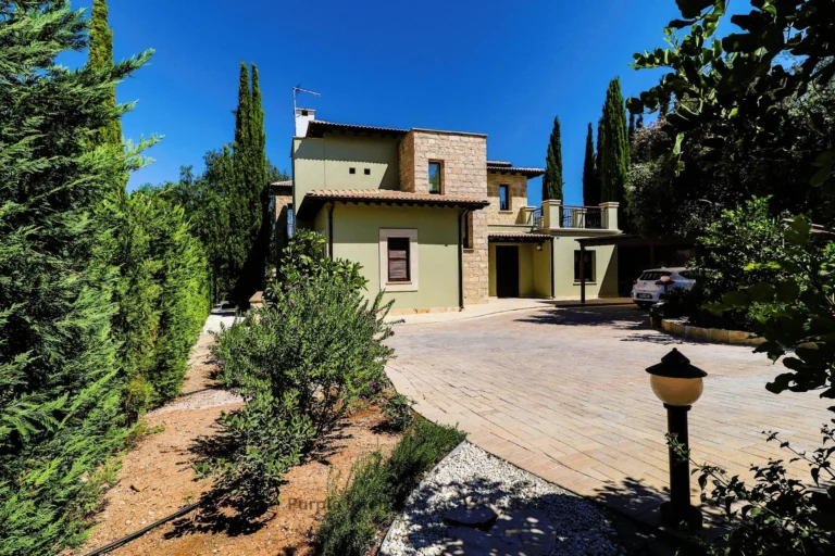 5 Bedroom House for Sale in Aphrodite Hills, Paphos District