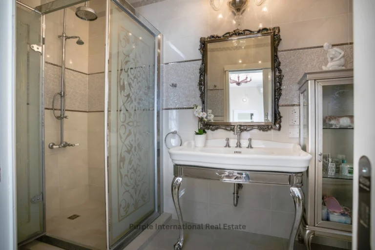 5 Bedroom House for Sale in Argaka, Paphos District