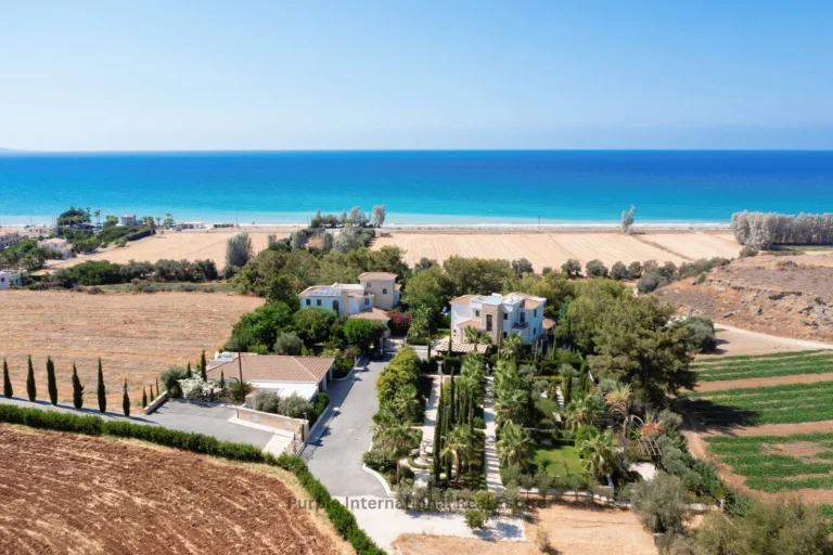 5 Bedroom House for Sale in Argaka, Paphos District