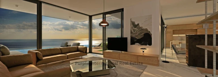 5 Bedroom House for Sale in Sea Caves, Paphos District