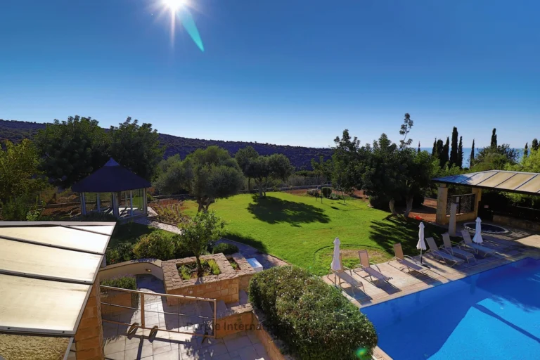 5 Bedroom House for Sale in Aphrodite Hills, Paphos District