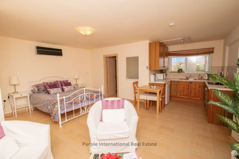 5 Bedroom House for Sale in Psematismenos, Larnaca District