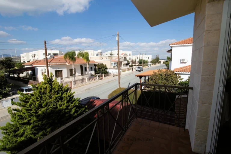 5 Bedroom House for Sale in Tersefanou, Larnaca District