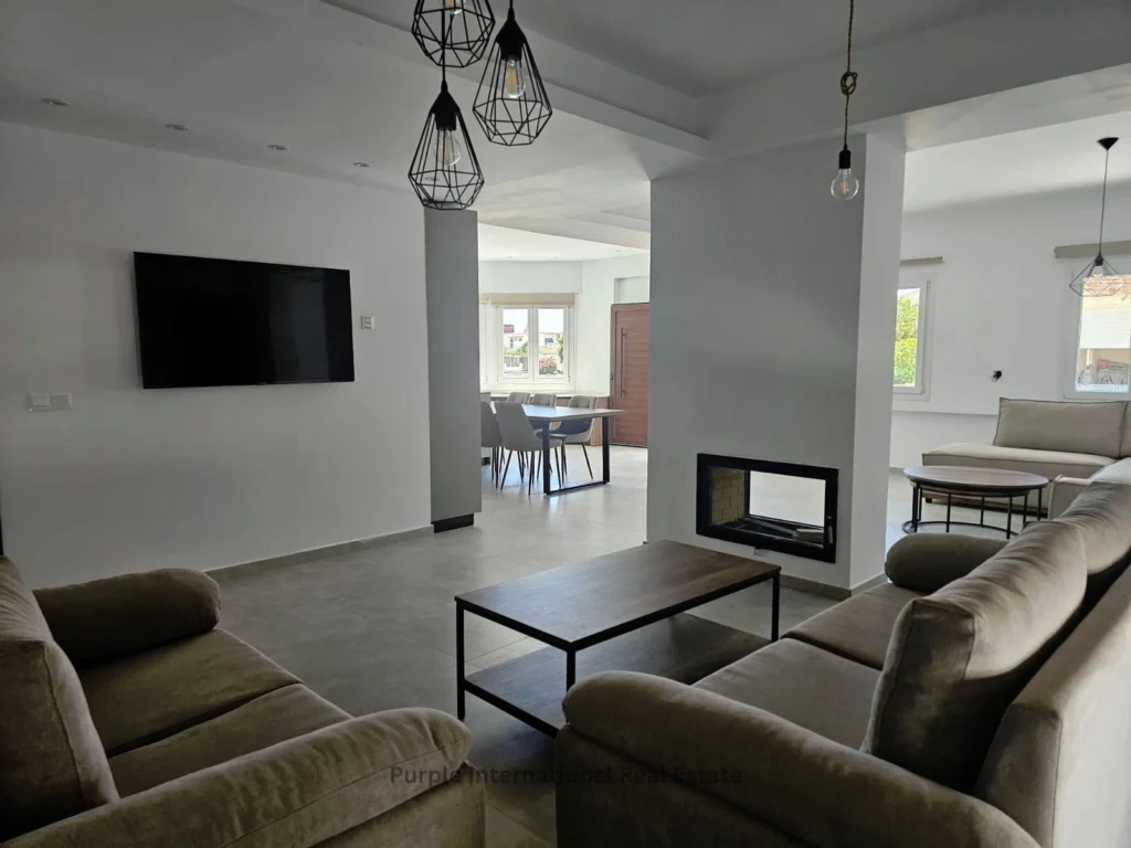 3 Bedroom House for Sale in Pervolia Larnacas