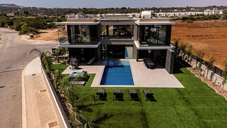 5 Bedroom House for Sale in Pernera, Famagusta District