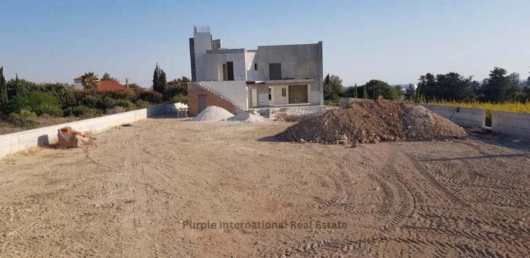 4 Bedroom House for Sale in Sea Caves, Paphos District