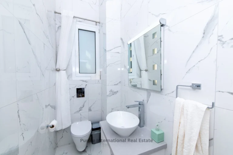 4 Bedroom House for Sale in Sea Caves, Paphos District