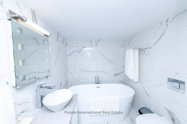 4 Bedroom House for Sale in Sea Caves, Paphos District