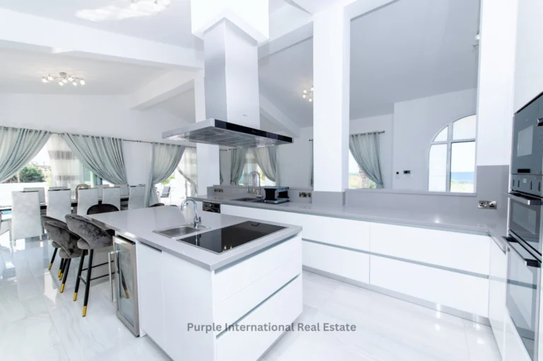 4 Bedroom House for Sale in Sea Caves, Paphos District