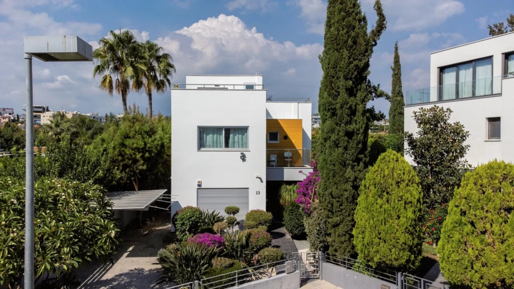 5 Bedroom House for Sale in Germasogeia, Limassol District