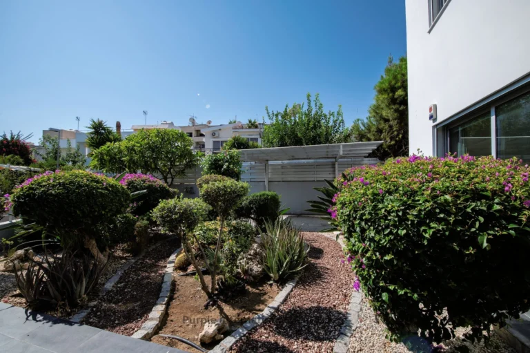 5 Bedroom House for Sale in Germasogeia, Limassol District