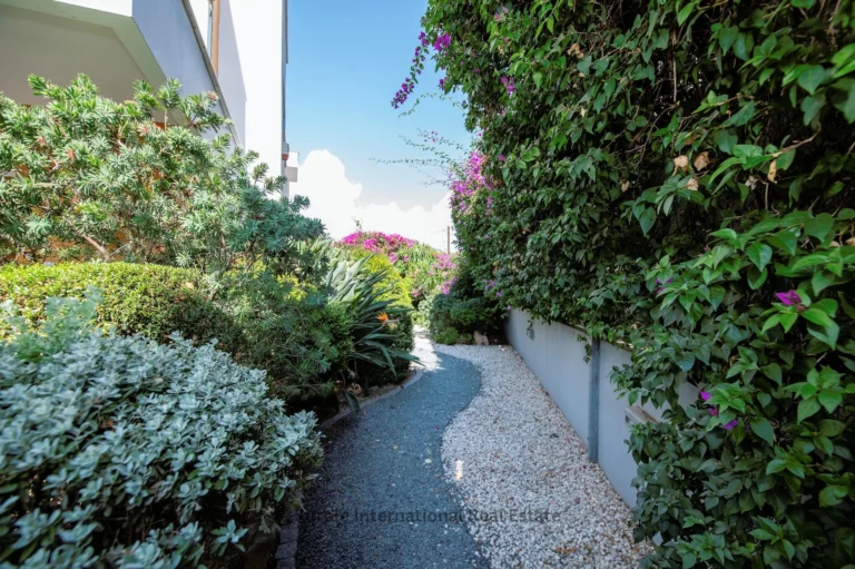 5 Bedroom House for Sale in Germasogeia, Limassol District