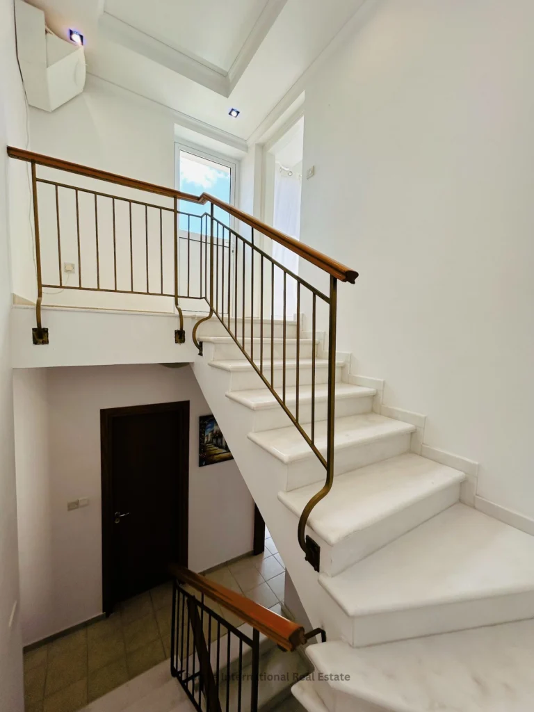 4 Bedroom House for Sale in Chlorakas, Paphos District