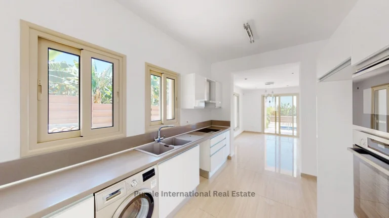 4 Bedroom House for Sale in Kissonerga, Paphos District
