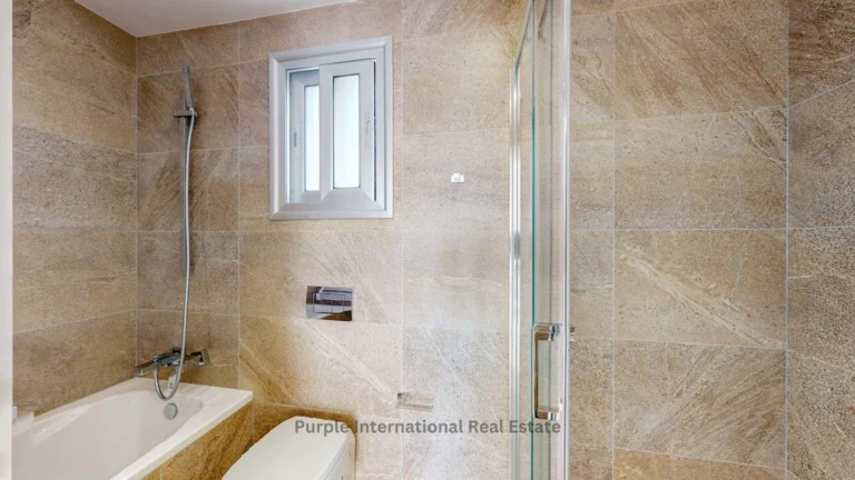 5 Bedroom House for Sale in Kissonerga, Paphos District