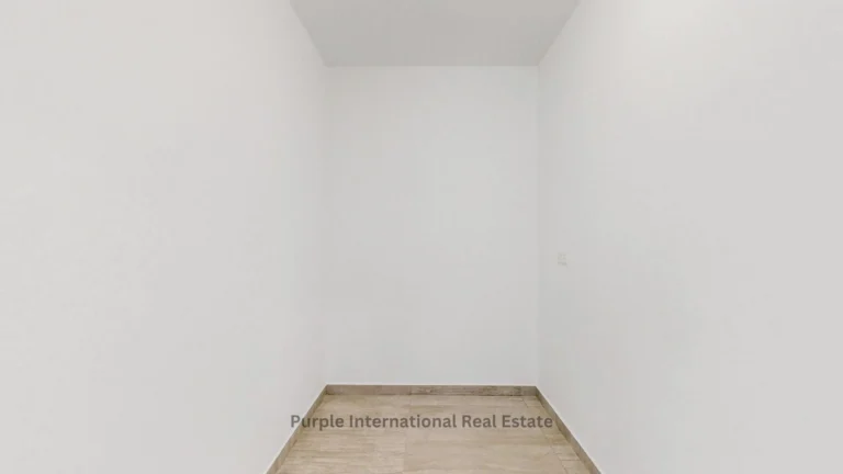 5 Bedroom House for Sale in Kissonerga, Paphos District