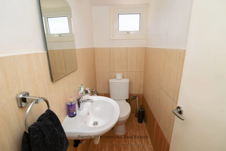 2 Bedroom House for Sale in Oroklini, Larnaca District