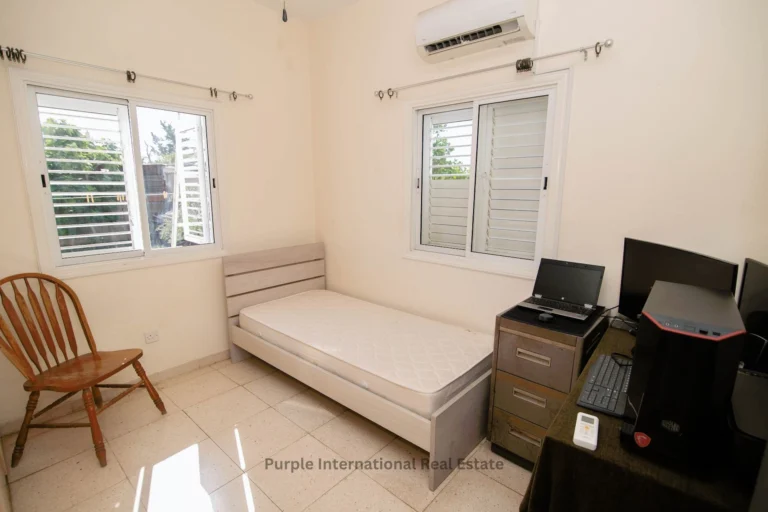 Cheap Houses and Villas for Sale Larnaca up to 300000 euro