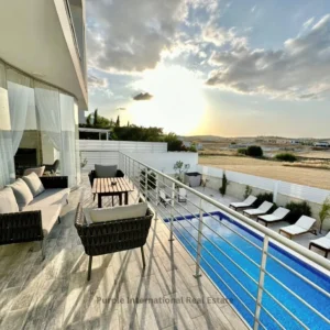 5 Bedroom House for Sale in Aradippou, Larnaca District