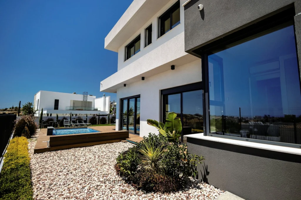 4 Bedroom House for Sale in Limassol – Agios Athanasios