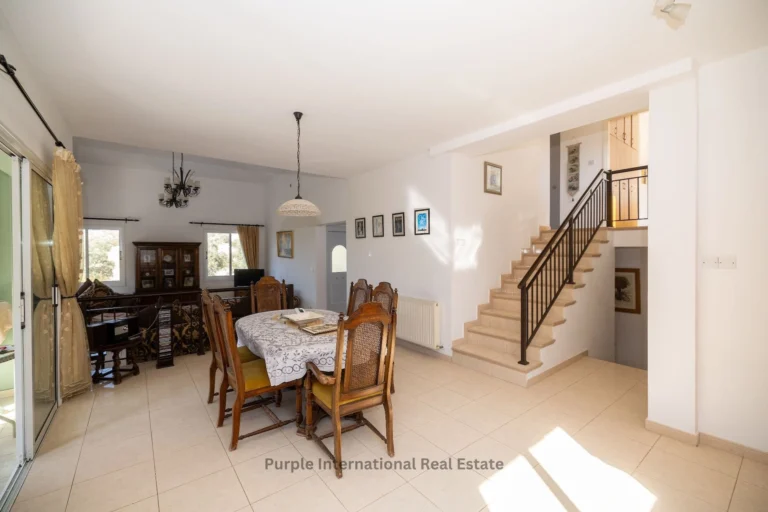 4 Bedroom House for Sale in Steni, Paphos District
