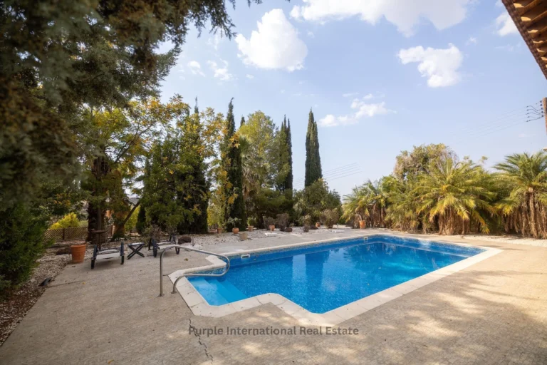 4 Bedroom House for Sale in Steni, Paphos District