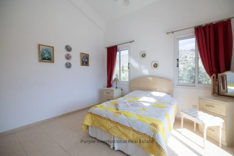 4 Bedroom House for Sale in Steni, Paphos District