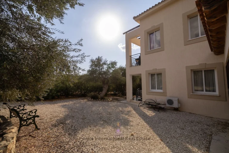4 Bedroom House for Sale in Steni, Paphos District