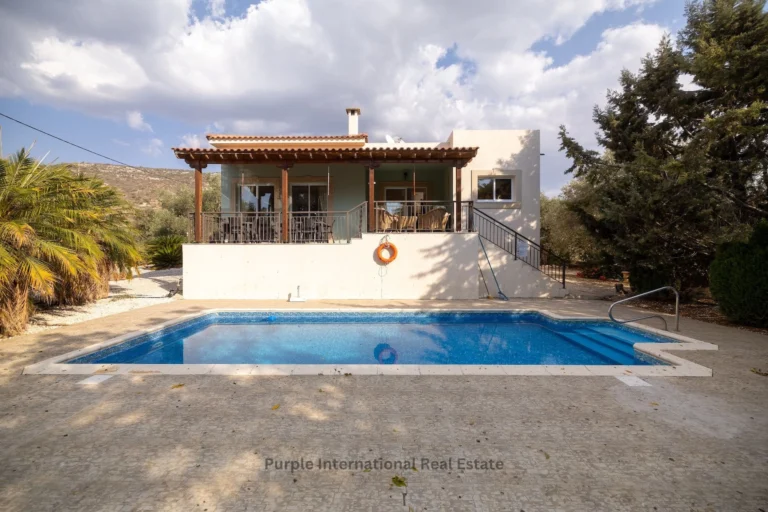 4 Bedroom House for Sale in Steni, Paphos District