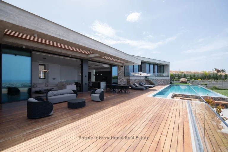 5 Bedroom House for Sale in Armou, Paphos District