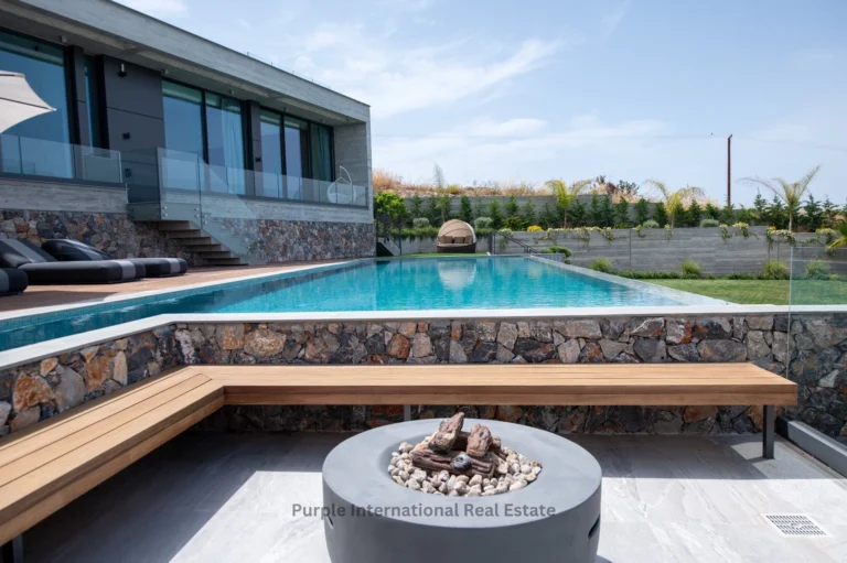 5 Bedroom House for Sale in Armou, Paphos District
