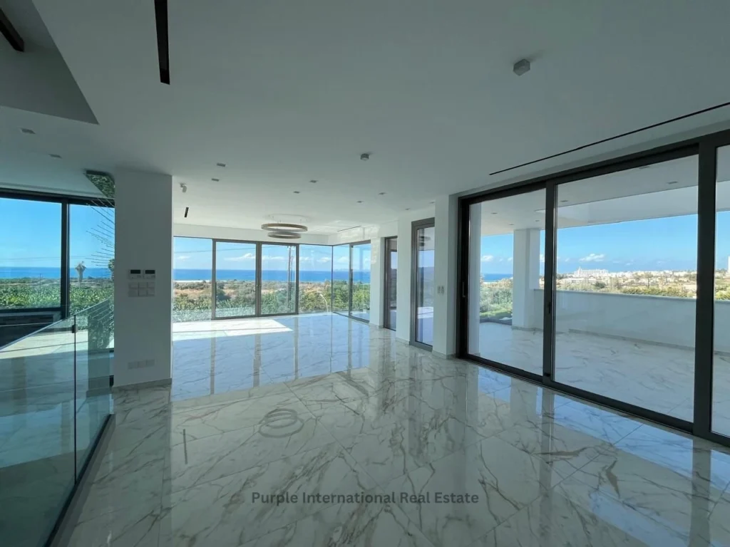 540m² House for Sale in Peyia, Paphos District