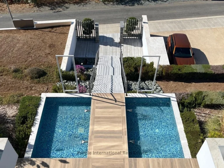 540m² House for Sale in Peyia, Paphos District