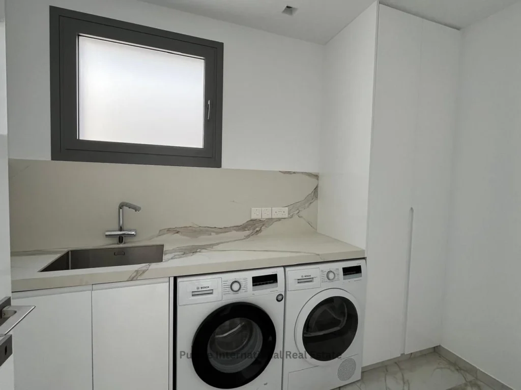540m² House for Sale in Peyia, Paphos District