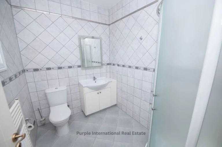 4 Bedroom House for Sale in Sea Caves, Paphos District