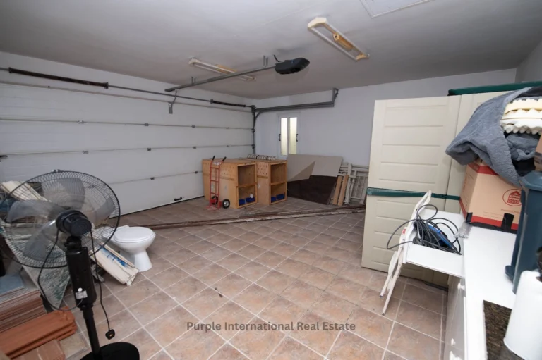 4 Bedroom House for Sale in Sea Caves, Paphos District