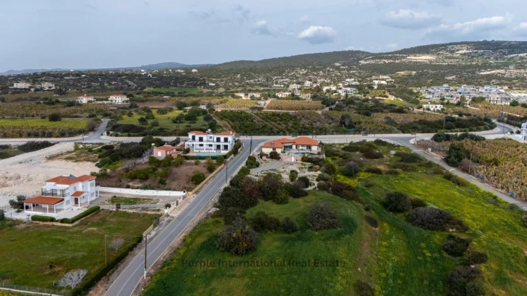 4 Bedroom House for Sale in Sea Caves, Paphos District