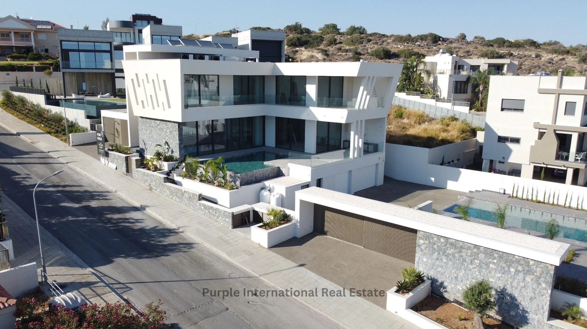 1000m² House for Sale in Germasogeia, Limassol District