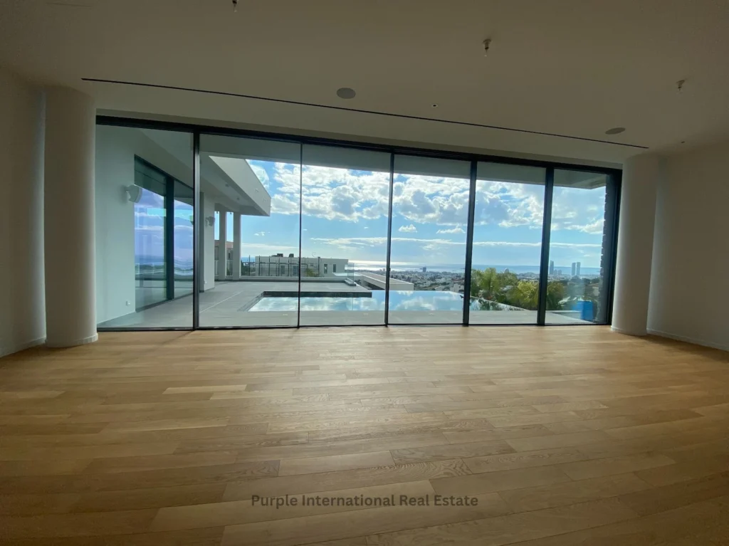1000m² House for Sale in Germasogeia, Limassol District