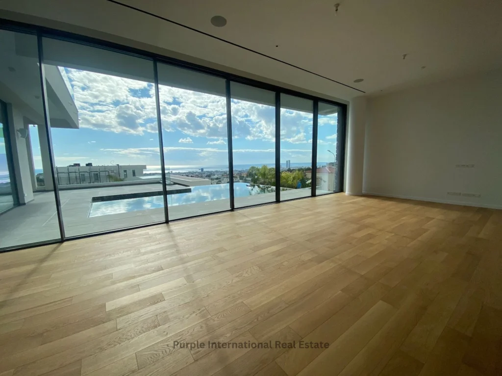 1000m² House for Sale in Germasogeia, Limassol District