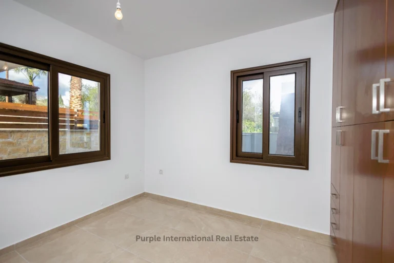 3 Bedroom House for Sale in Anogyra, Limassol District