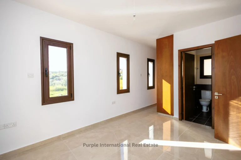 3 Bedroom House for Sale in Anogyra, Limassol District