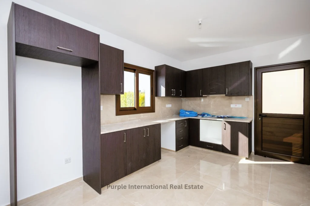 3 Bedroom House for Sale in Anogyra, Limassol District