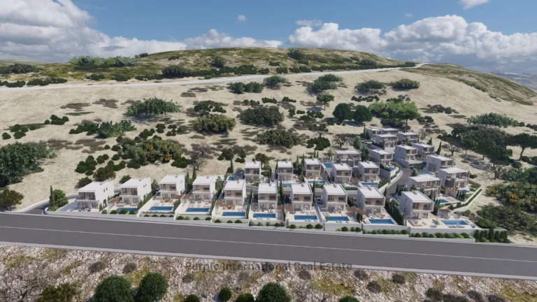 5 Bedroom House for Sale in Peyia, Paphos District