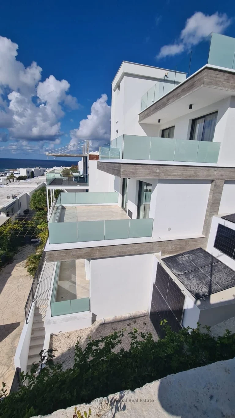 3 Bedroom House for Sale in Chlorakas, Paphos District