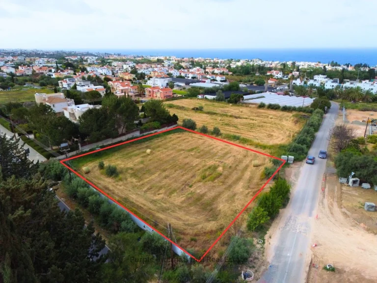 3 Bedroom Apartment for Sale in Kissonerga, Paphos District