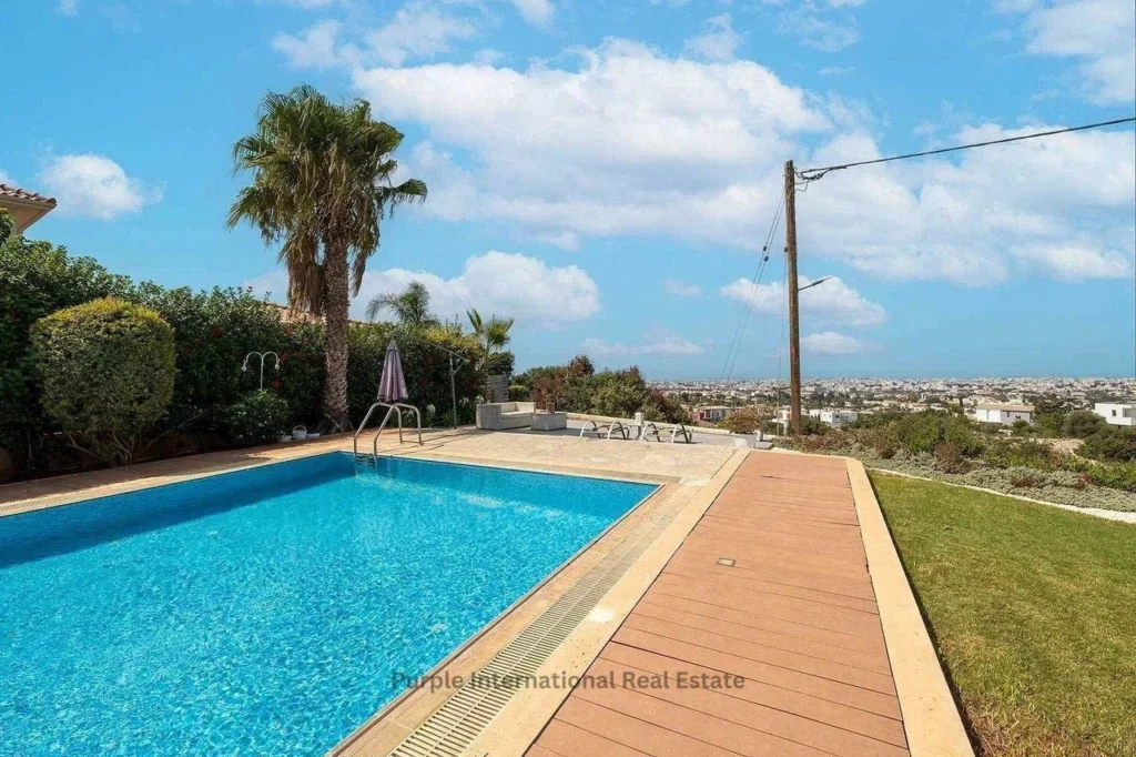 420m² House for Sale in Konia, Paphos District